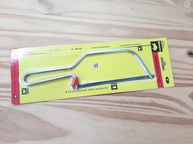 Sierra con arco en blister BISON